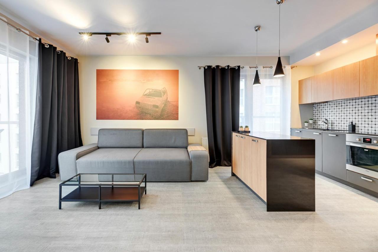 Waterlane Riverside Spa, Pool & Gym By Downtown Apartments غدانسك المظهر الخارجي الصورة
