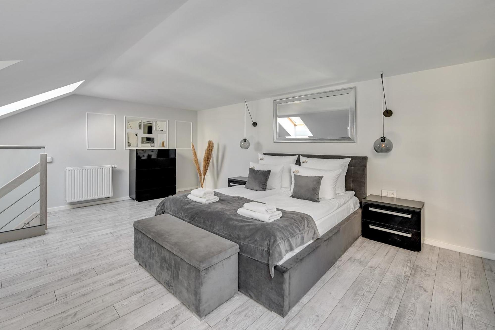 Waterlane Riverside Spa, Pool & Gym By Downtown Apartments غدانسك المظهر الخارجي الصورة