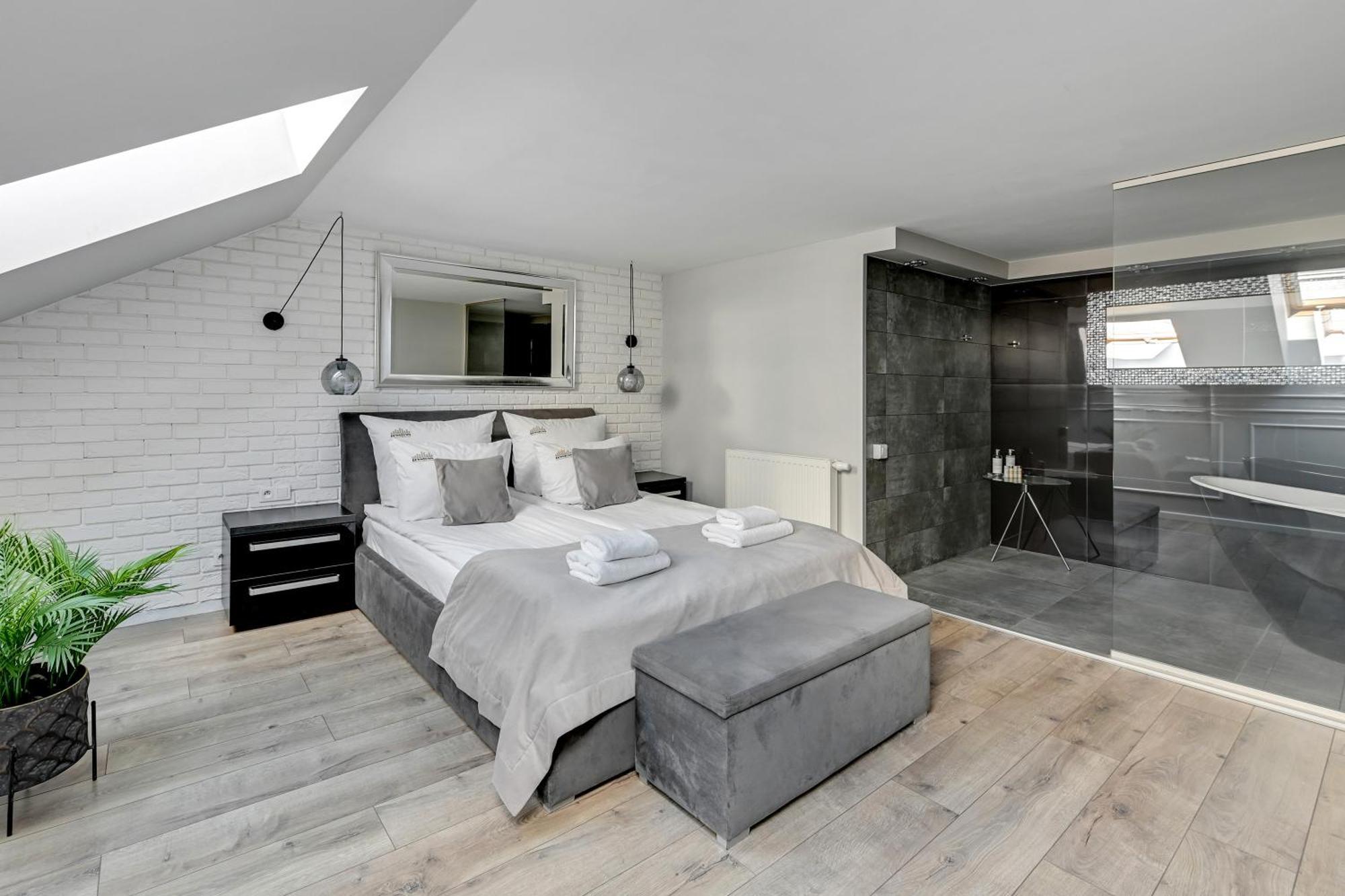 Waterlane Riverside Spa, Pool & Gym By Downtown Apartments غدانسك المظهر الخارجي الصورة