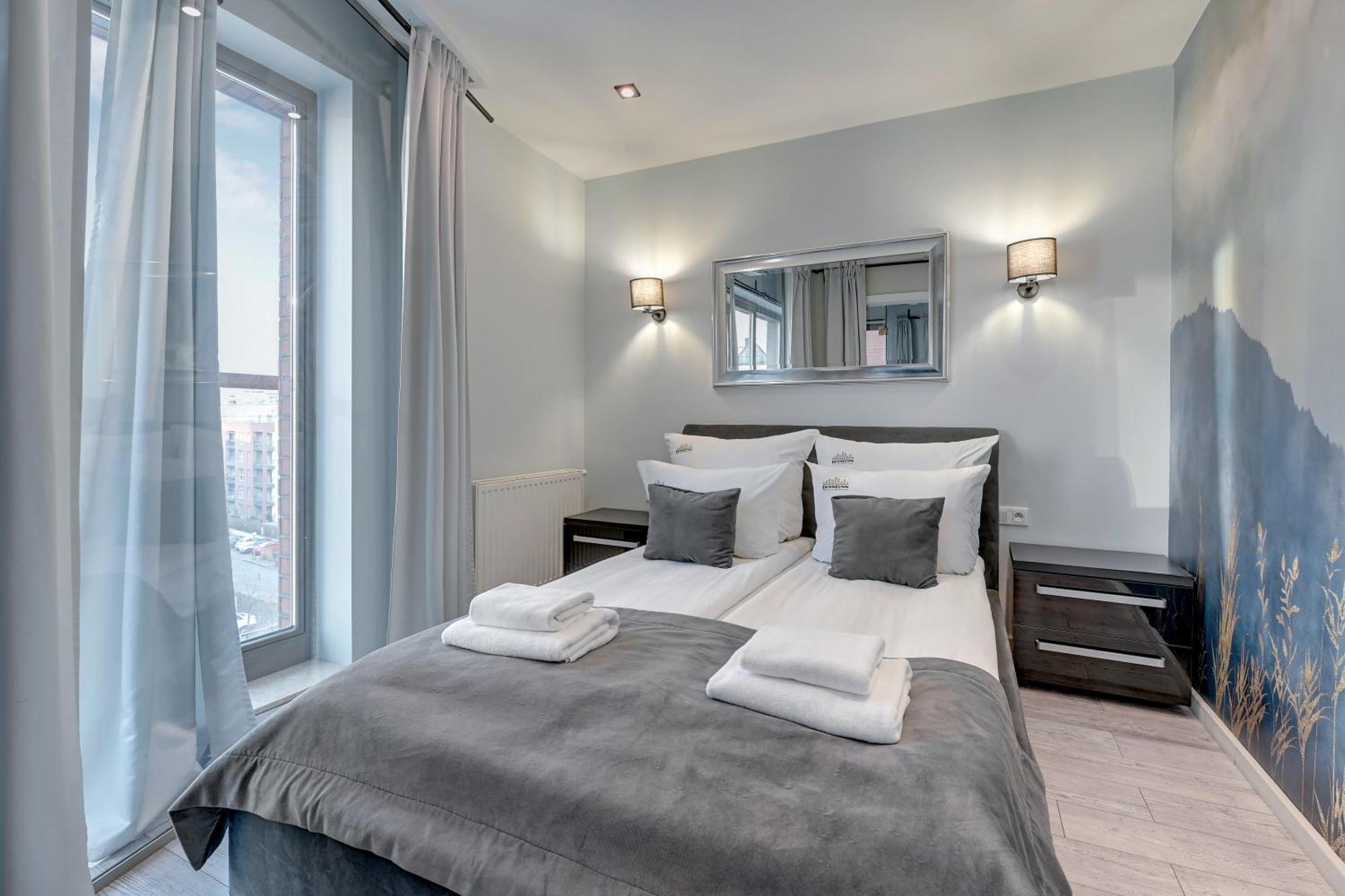 Waterlane Riverside Spa, Pool & Gym By Downtown Apartments غدانسك المظهر الخارجي الصورة